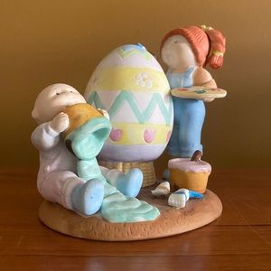 Vintage 1985 Cabbage Patch Kid Easter Egg ceramic figurine